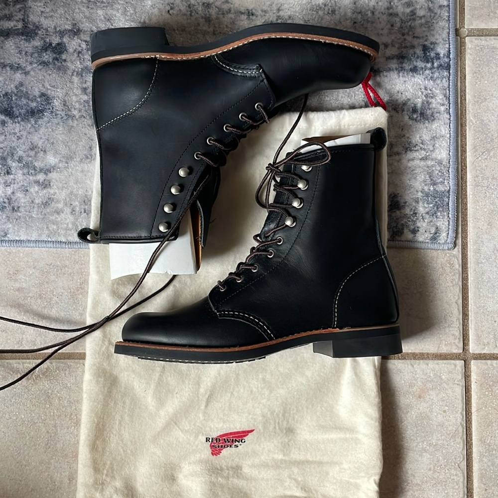 Red Wing Silversmith Boots 8.5 NWOT